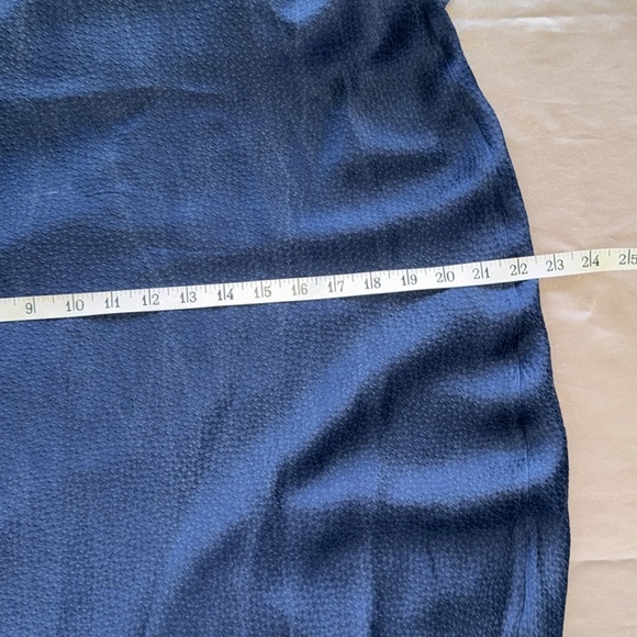 DvF Diane von Furstenberg Popover Tiered Navy Blue & Black Hammered Silk Dress - Picture 3 of 16